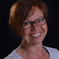 Uli Schwägerl - FOTOMOMENTE:
Bilder von Dir ... Bilder mit Dir ... Bilder für Dich
... und hier kommen Sie direkt zu meiner Präsentation. Uli Schwägerl - FOTOMOMENTE:
Bilder von Dir ... Bilder mit Dir ... Bilder für Dich
... und hier kommen Sie direkt zu meiner Präsentation.